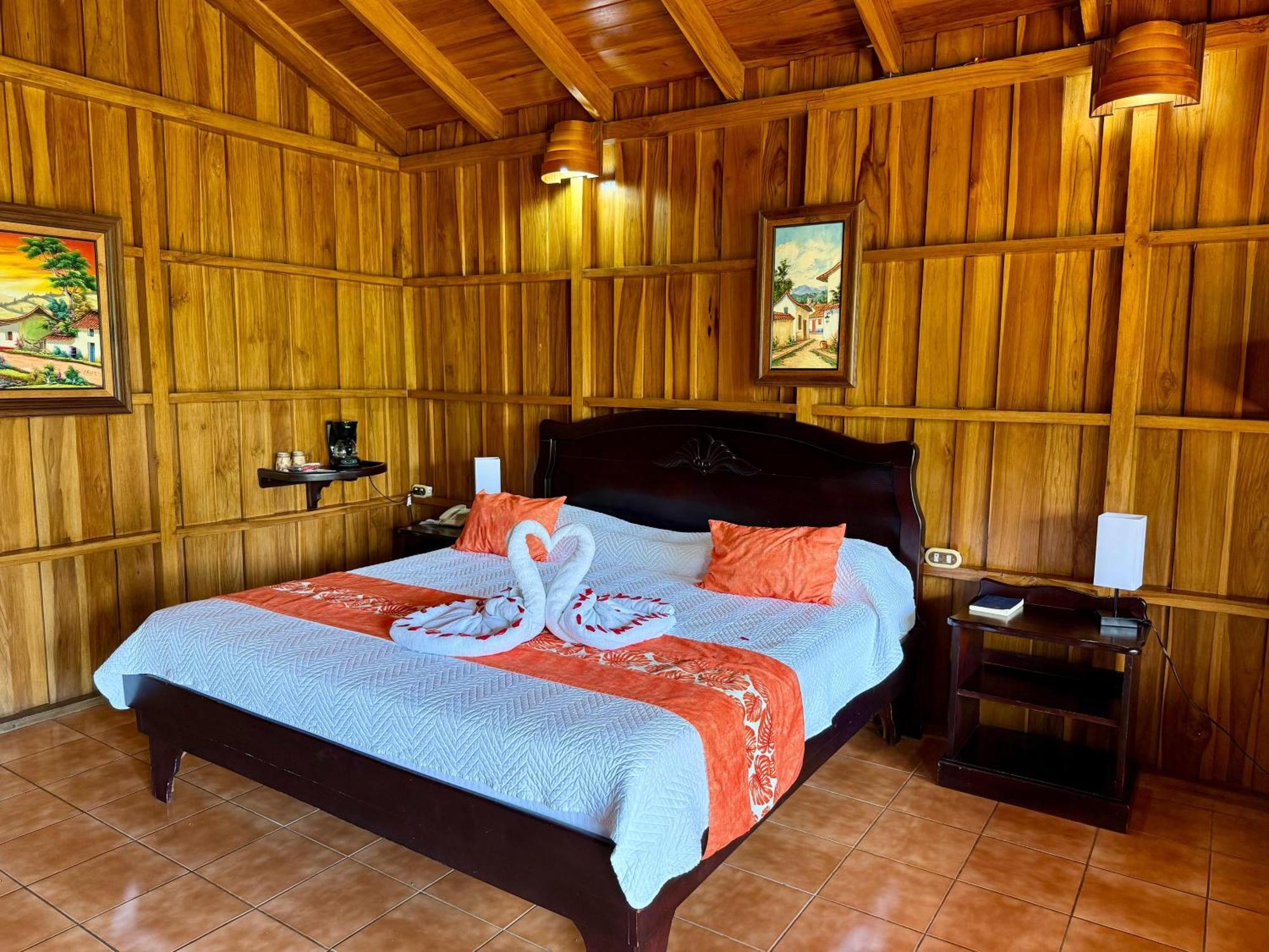 Hotel La Pradera Del Arenal Ла Фортуна Экстерьер фото